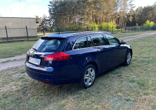 Opel Insignia cena 25500 przebieg: 166000, rok produkcji 2010 z Dębno małe 56